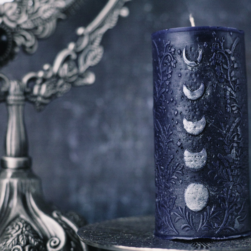 
                      
                        Moon Magic Candle
                      
                    